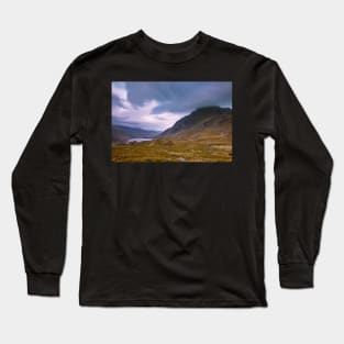 Llyn Ogwen and Pen yr Ole Wen, Snowdonia Long Sleeve T-Shirt